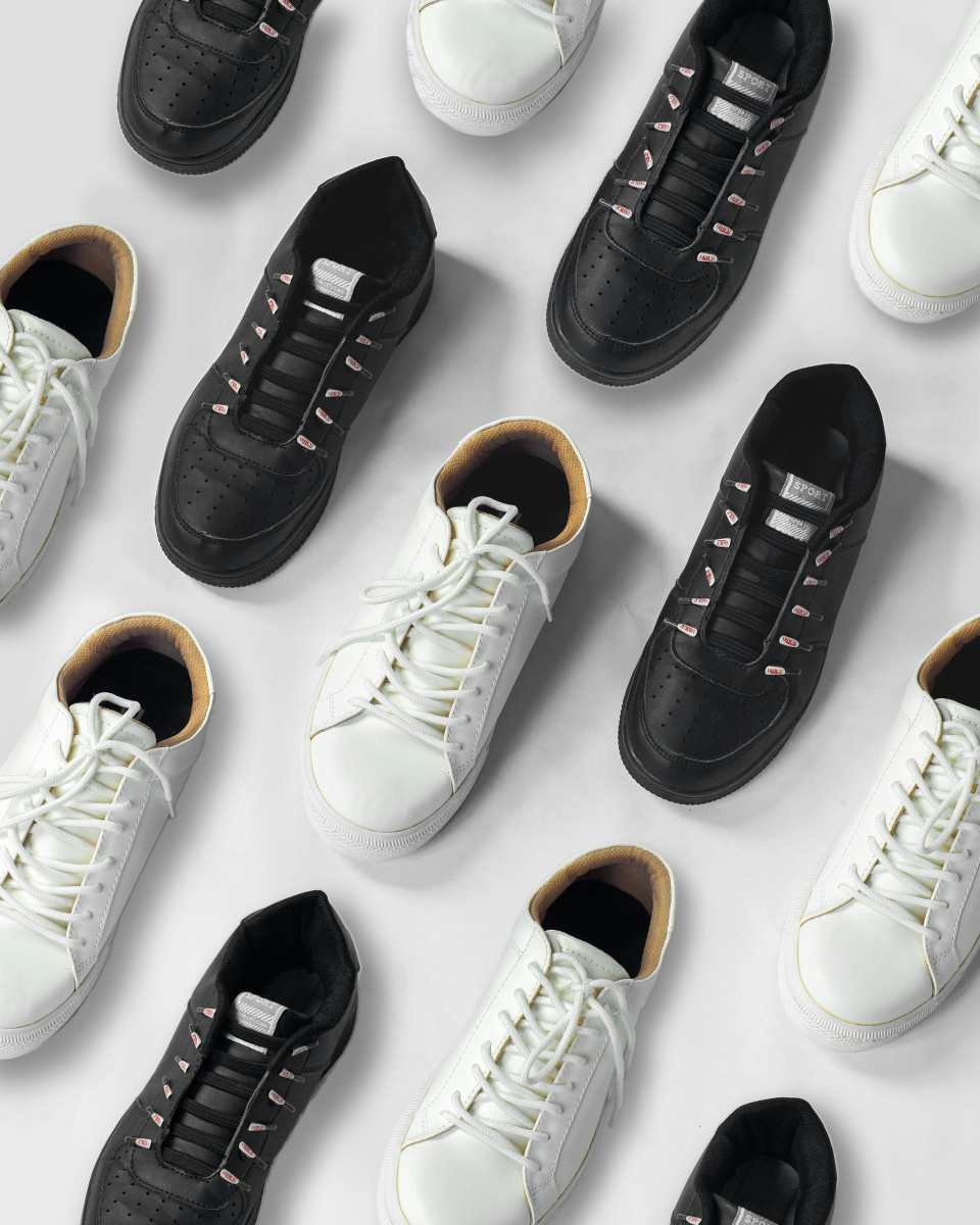 baskets adidas blanches et noires